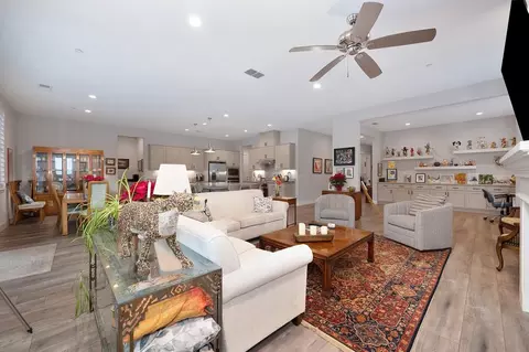Living - 1350 Laurel Dr, Manteca, CA 95336 photo 2 of 3