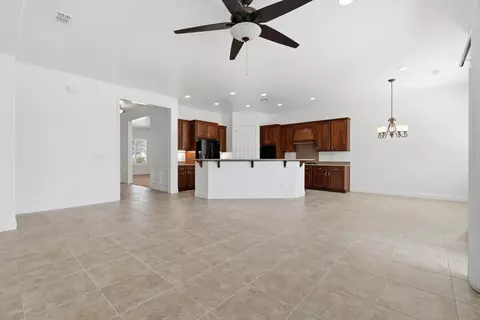 Living - 2472 Ashbridge Ln, Manteca, CA 95336 photo 6 of 11