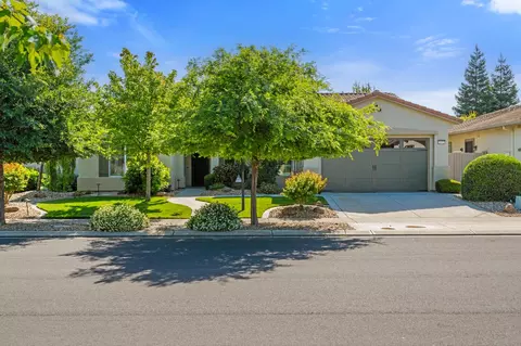 Exterior - 2472 Ashbridge Ln, Manteca, CA 95336 photo 3 of 9