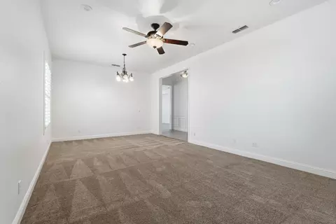 Living - 2472 Ashbridge Ln, Manteca, CA 95336 photo 4 of 11