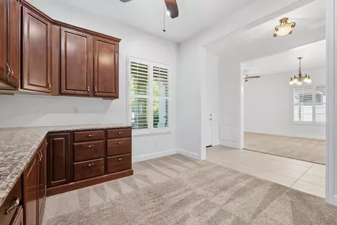 Entry Way - 2472 Ashbridge Ln, Manteca, CA 95336 photo 2 of 4