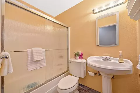 Bath - 4423 Blanchard Rd, Placerville, CA 95667 photo 1 of 2