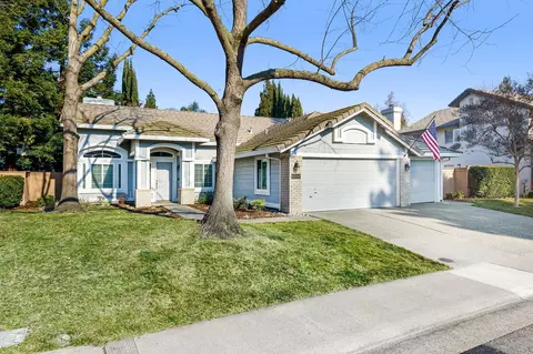 11887 Silver Cliff Way, Gold River, CA 95670