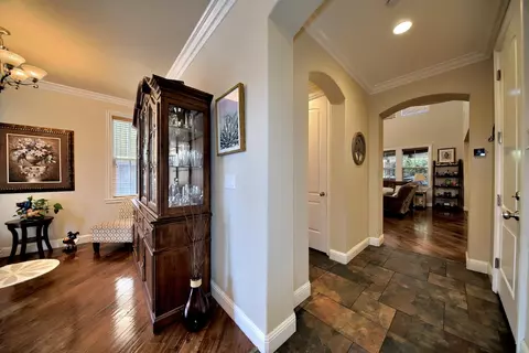 Entry Way - 9025 Kern Ave, Gilroy, CA 95020 photo 4 of 17
