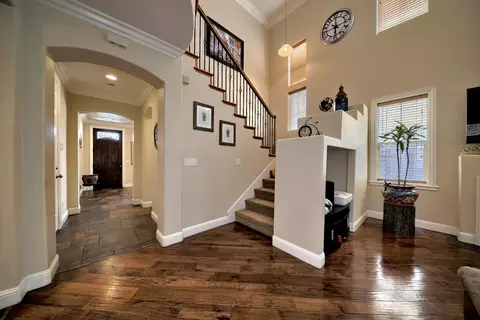 Entry Way - 9025 Kern Ave, Gilroy, CA 95020 photo 8 of 17