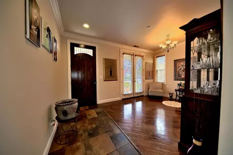 Entry Way - 9025 Kern Ave, Gilroy, CA 95020 photo 2 of 17