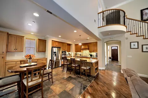 Kitchen - 9025 Kern Ave, Gilroy, CA 95020 photo 4 of 12