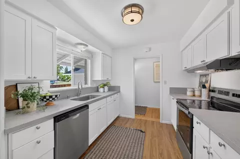Kitchen - 788 Elmwood Dr, Davis, CA 95616 photo 4 of 4