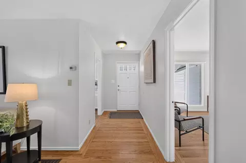 Entry Way - 788 Elmwood Dr, Davis, CA 95616 photo 2 of 4