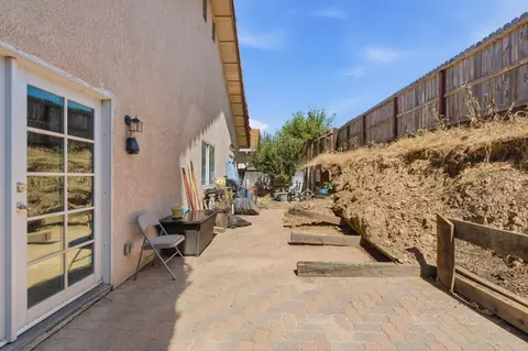Exterior - 4900 Eagle Peak Ct, Antelope, CA 95843 photo 2 of 4
