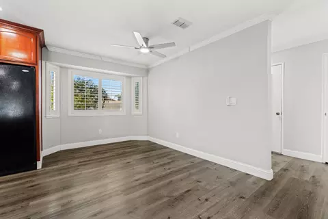 Living - 913 Chalone Dr, Modesto, CA 95358 photo 9 of 9