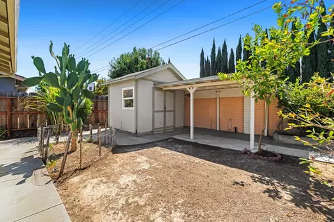 Exterior - 913 Chalone Dr, Modesto, CA 95358 photo 7 of 7