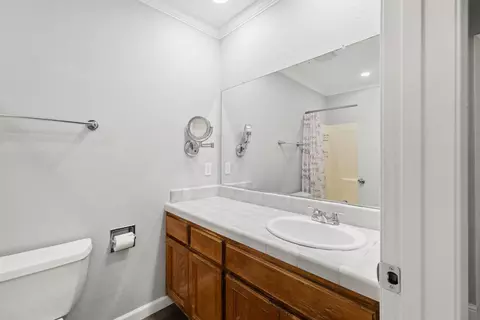 Bath - 913 Chalone Dr, Modesto, CA 95358 photo 3 of 3