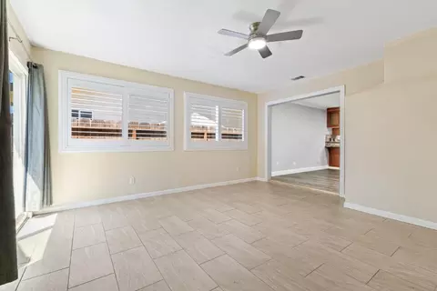 Living - 913 Chalone Dr, Modesto, CA 95358 photo 3 of 9