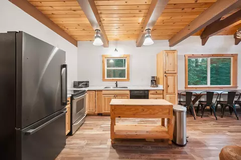 Kitchen - 118 Silver Tip Rd, Arnold, CA 95223 photo 1 of 4