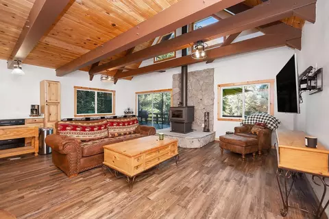 Living - 118 Silver Tip Rd, Arnold, CA 95223 photo 1 of 5