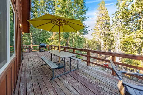 Exterior - 118 Silver Tip Rd, Arnold, CA 95223 photo 4 of 8