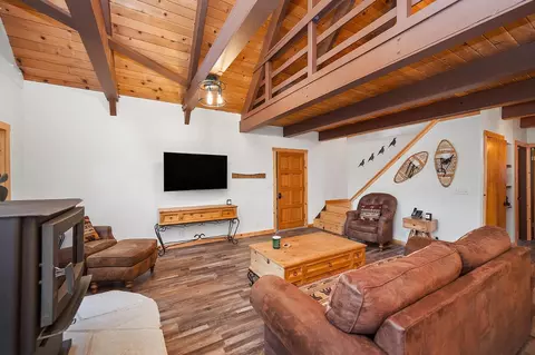 Living - 118 Silver Tip Rd, Arnold, CA 95223 photo 3 of 5
