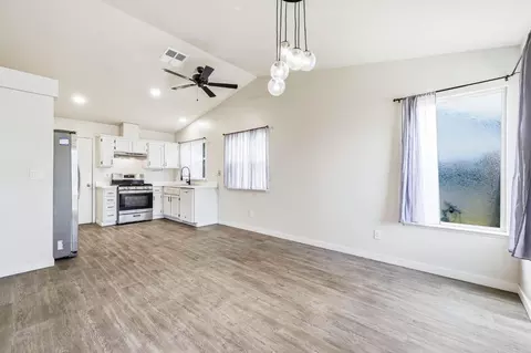 Living - 4087 Deaton Dr, Olivehurst, CA 95961 photo 6 of 9