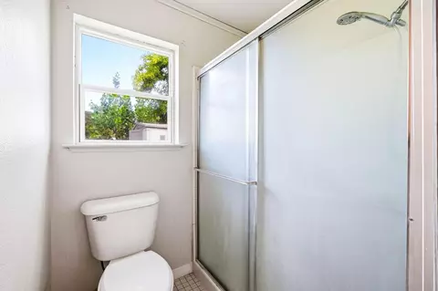 Bath - 4087 Deaton Dr, Olivehurst, CA 95961 photo 3 of 3