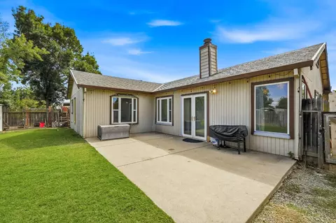 Exterior - 4087 Deaton Dr, Olivehurst, CA 95961 photo 5 of 6