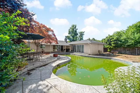 Exterior - 4760 Bowerwood Dr, Carmichael, CA 95608 photo 7 of 9