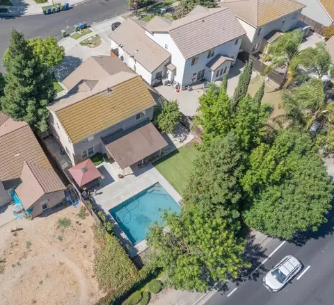 View/Area - 2121 Typhoon Ct, Turlock, CA 95380 photo 4 of 4