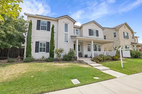Exterior - 690 Channel Dr, Lathrop, CA 95330 photo 5 of 13