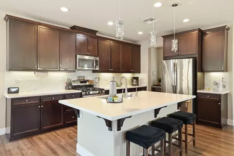Kitchen - 690 Channel Dr, Lathrop, CA 95330 photo 3 of 6