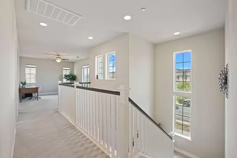 Entry Way - 690 Channel Dr, Lathrop, CA 95330 photo 6 of 8