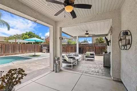 Exterior - 690 Channel Dr, Lathrop, CA 95330 photo 8 of 13