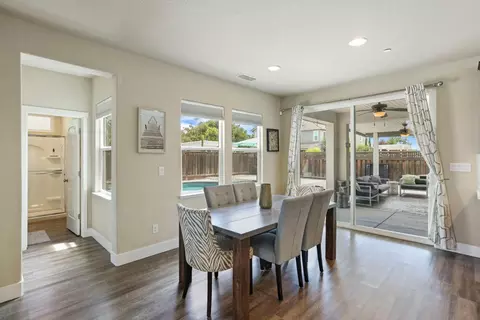 Entry Way - 690 Channel Dr, Lathrop, CA 95330 photo 3 of 8