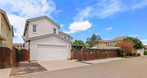 Exterior - 690 Channel Dr, Lathrop, CA 95330 photo 13 of 13
