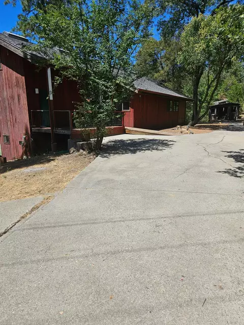 630 Gladycon Rd, Colfax, CA 95713 photo 2
