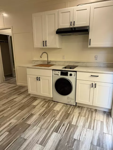 Kitchen - 1737 Cranbrook Ct, Lathrop, CA 95330 photo 2 of 3