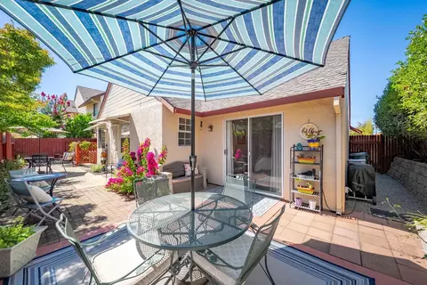 Exterior - 3858 Olivebranch Ln, Carmichael, CA 95608 photo 11 of 12