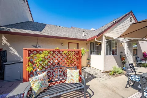 Exterior - 3858 Olivebranch Ln, Carmichael, CA 95608 photo 8 of 12