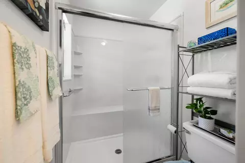 Bath - 3858 Olivebranch Ln, Carmichael, CA 95608 photo 2 of 3