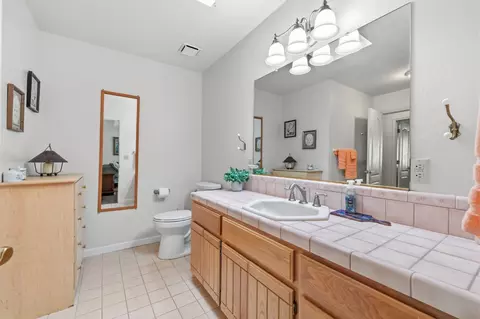 Bath - 20888 Lyons Bald Mountian Rd, Sonora, CA 95370 photo 1 of 2