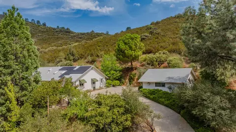Exterior - 20888 Lyons Bald Mountian Rd, Sonora, CA 95370 photo 6 of 10