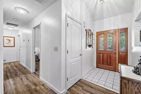 Entry Way - 20888 Lyons Bald Mountian Rd, Sonora, CA 95370 photo 1 of 1