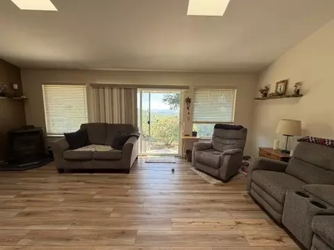 Living - 20888 Lyons Bald Mountian Rd, Sonora, CA 95370 photo 1 of 4
