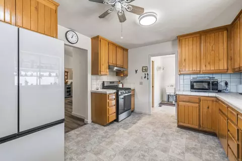 Kitchen - 20888 Lyons Bald Mountian Rd, Sonora, CA 95370 photo 4 of 4