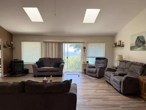 Living - 20888 Lyons Bald Mountian Rd, Sonora, CA 95370 photo 4 of 4