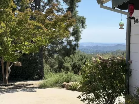 Exterior - 20888 Lyons Bald Mountian Rd, Sonora, CA 95370 photo 7 of 21