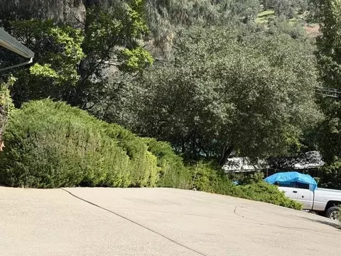 Exterior - 20888 Lyons Bald Mountian Rd, Sonora, CA 95370 photo 9 of 21