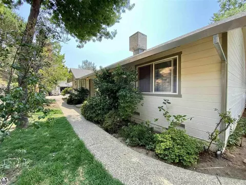 Exterior - 20888 Lyons Bald Mountian Rd, Sonora, CA 95370 photo 5 of 21