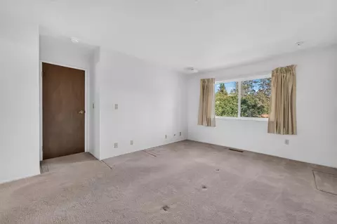 Bedroom - 18095 Applegate Rd, Applegate, CA 95703 photo 8 of 10