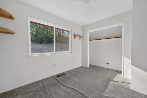 Bedroom - 18095 Applegate Rd, Applegate, CA 95703 photo 7 of 10