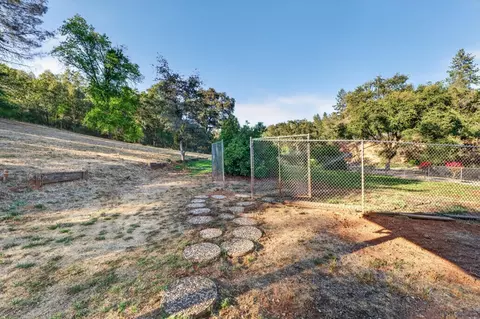 Exterior - 18095 Applegate Rd, Applegate, CA 95703 photo 6 of 14